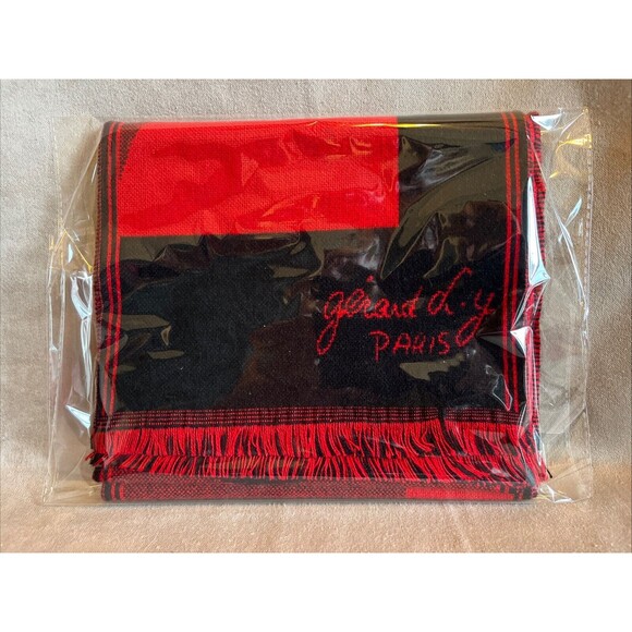 Beautiful Girard d.y PARIS Embroidered Red & Black Acrylic Scarf Made In France - Picture 11 of 11